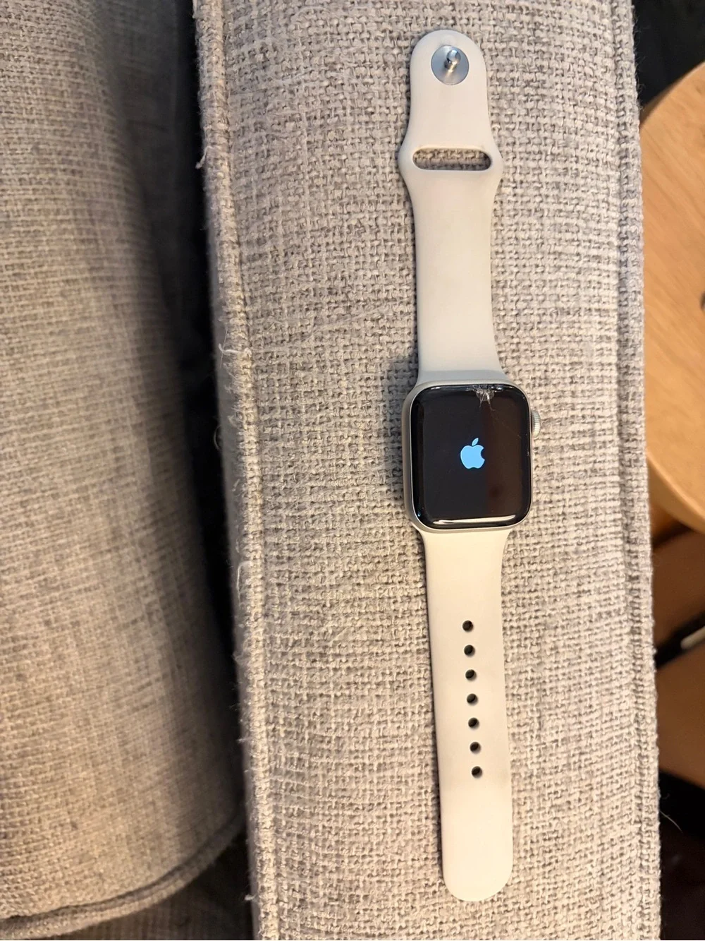 Apple smartwatch smooth